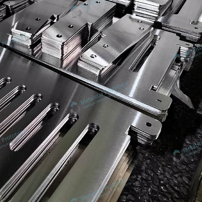 1Alüminyum, çelik ve tunç için.0mm özel lazer kesme hizmetleri