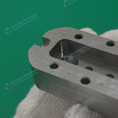 Motosiklet için kullanılan ASTM/AISI hafif çelik prototip işlenmiş parçalar